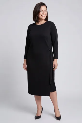 Melna kleita ar saitēm